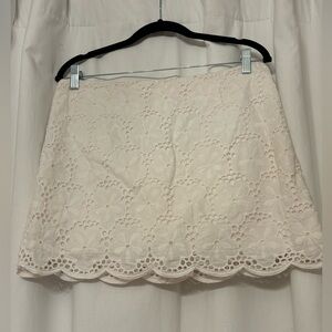 EUC Lilly Pulitzer Skirt Whit Floral Eyelet